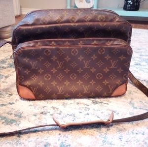 Louis Vuitton Nile Handbag